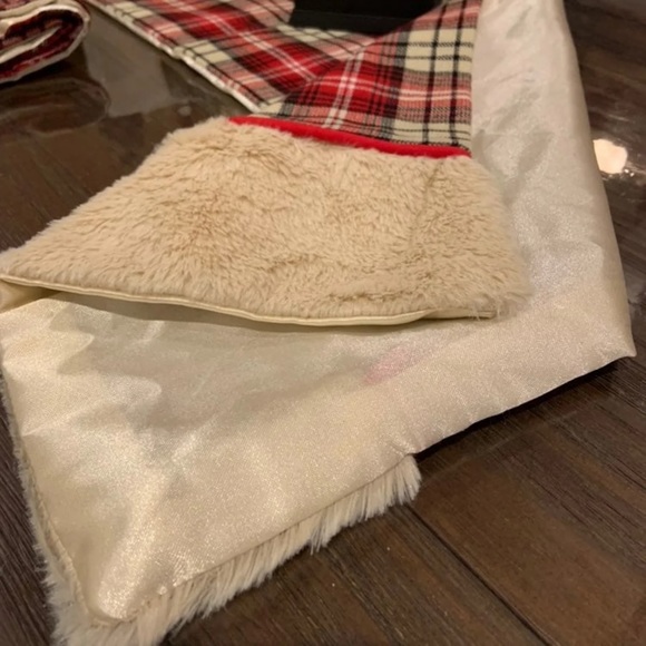 Tartan Plaid Table Runner - Picture 3 of 8